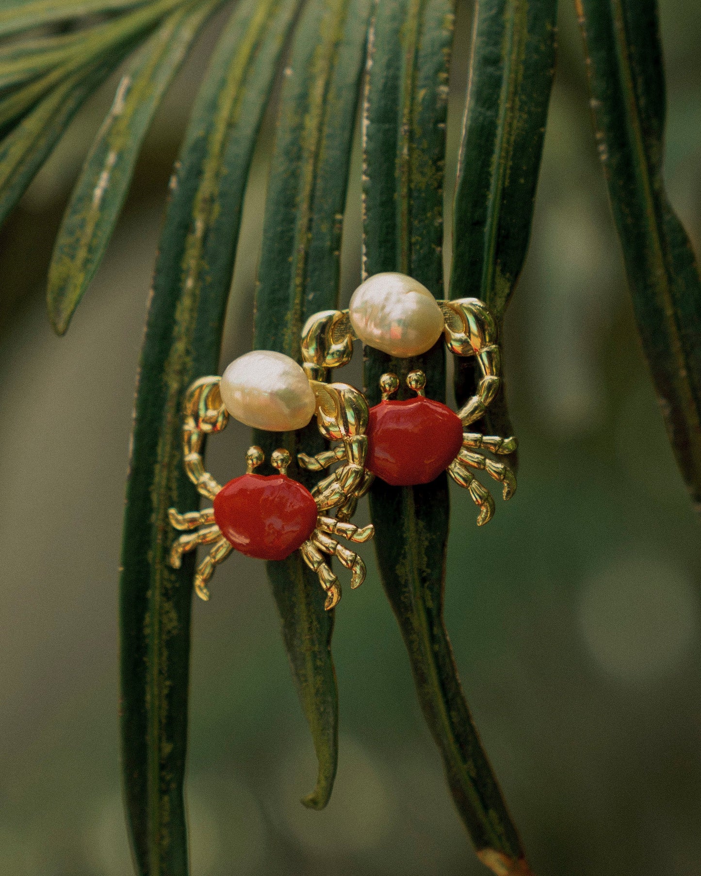 Tong Tong Drop in Red With Baroque Pearl