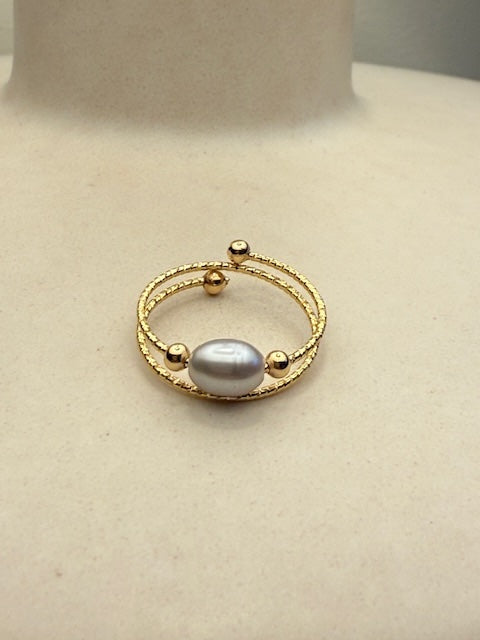Luna in Gold