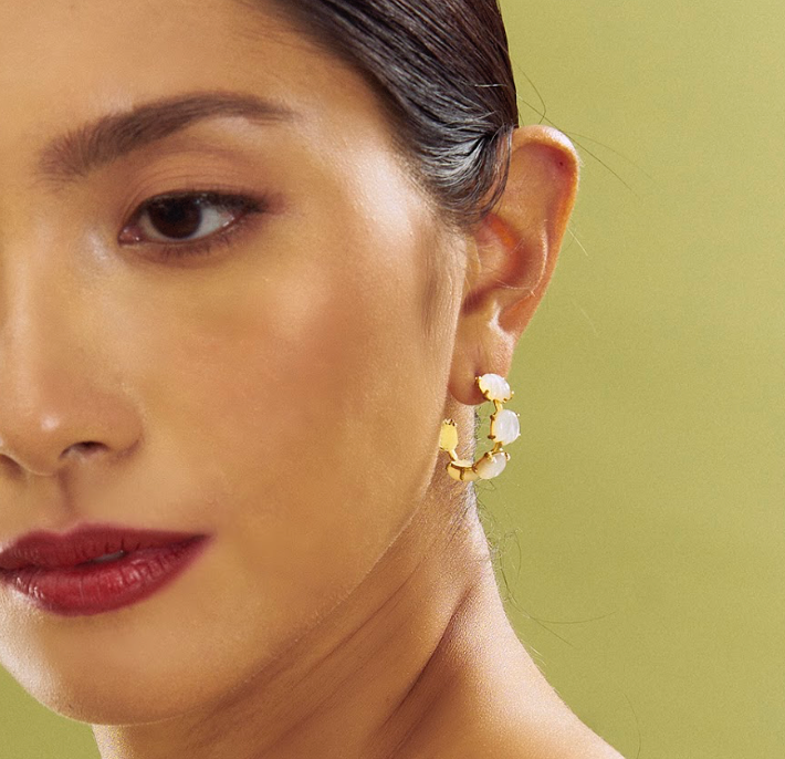Gianna Earrings in Mother of Pearl