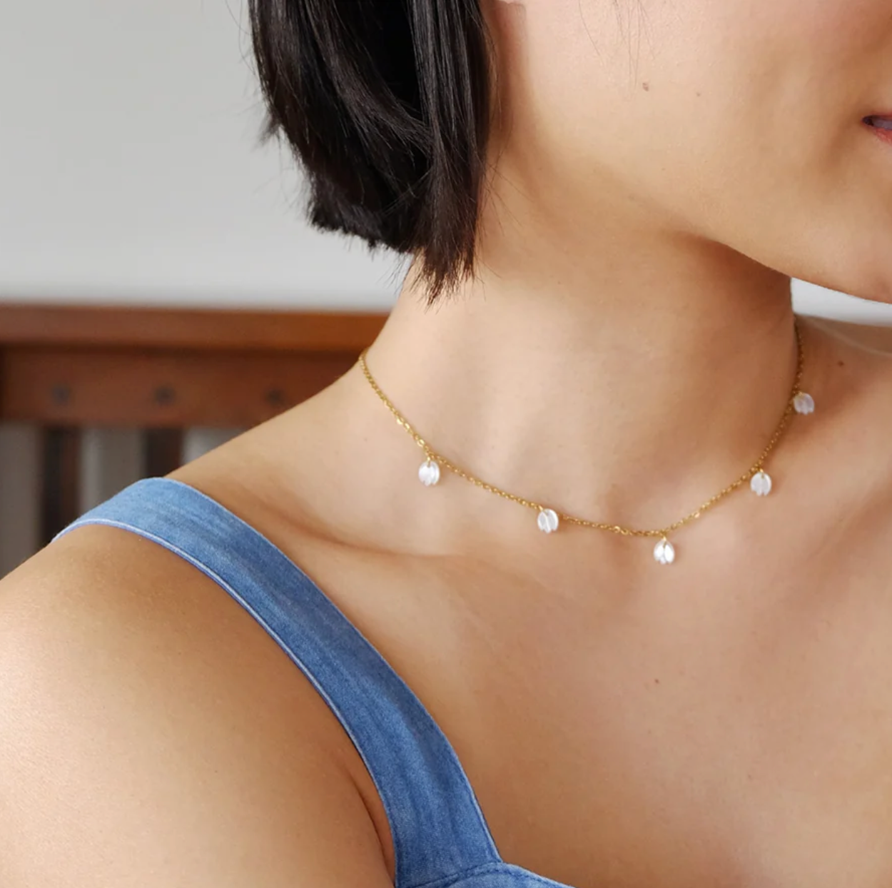 Raya Necklace in Mother of Pearl