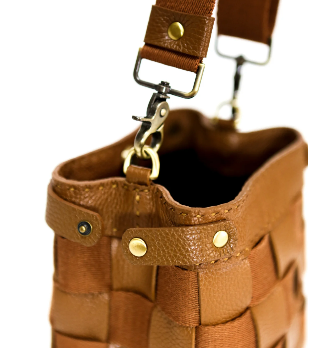 Supot in Tan