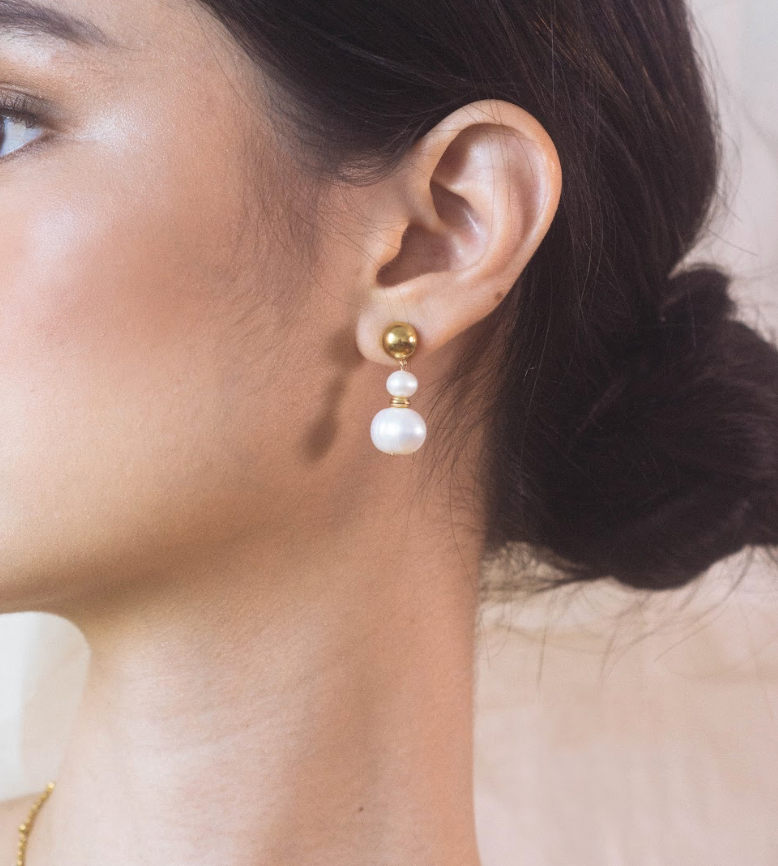 2 Pearl Dangler
